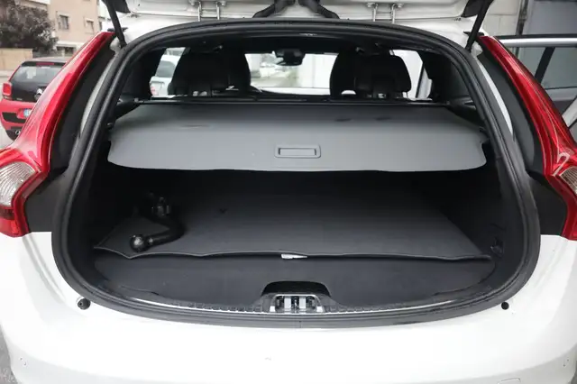 Volvo V60 view 20