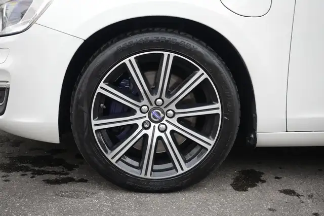 Volvo V60 view 7