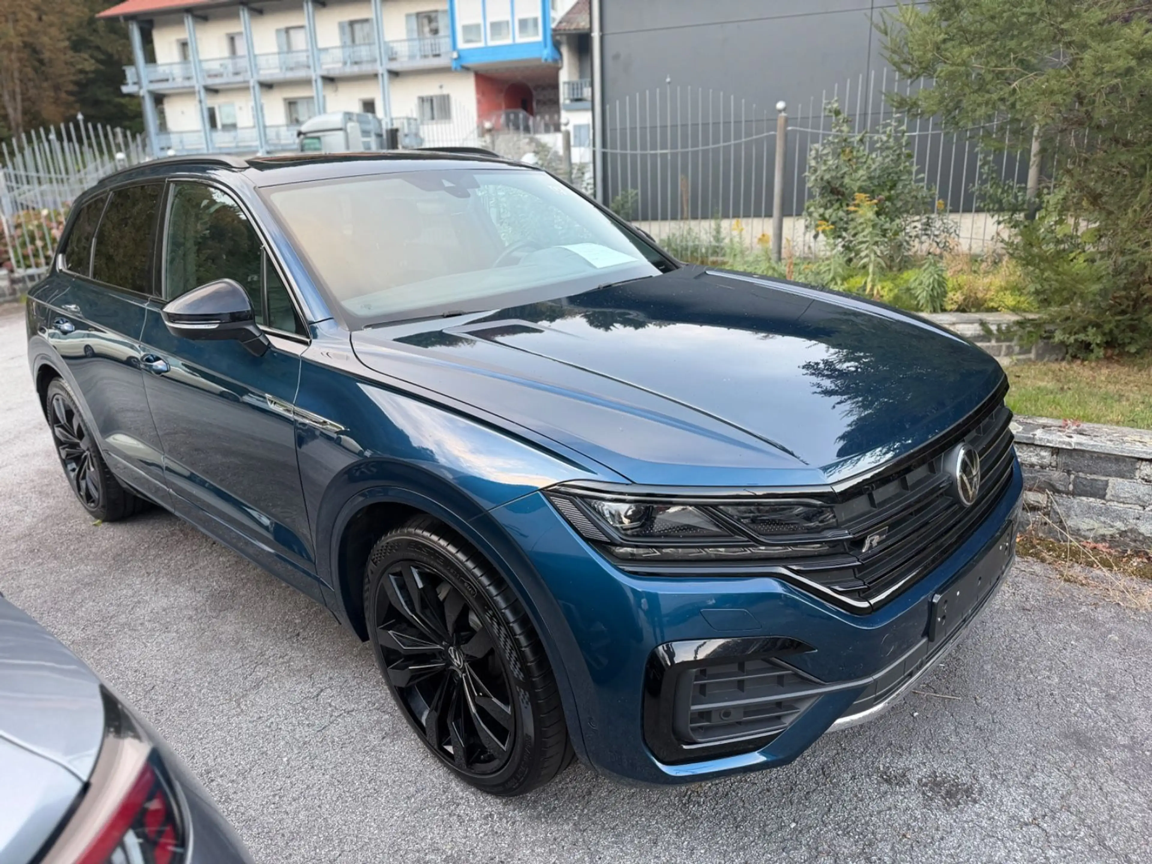 Volkswagen Touareg R-Line 4Motion MOTORSCHADEN — photo 8