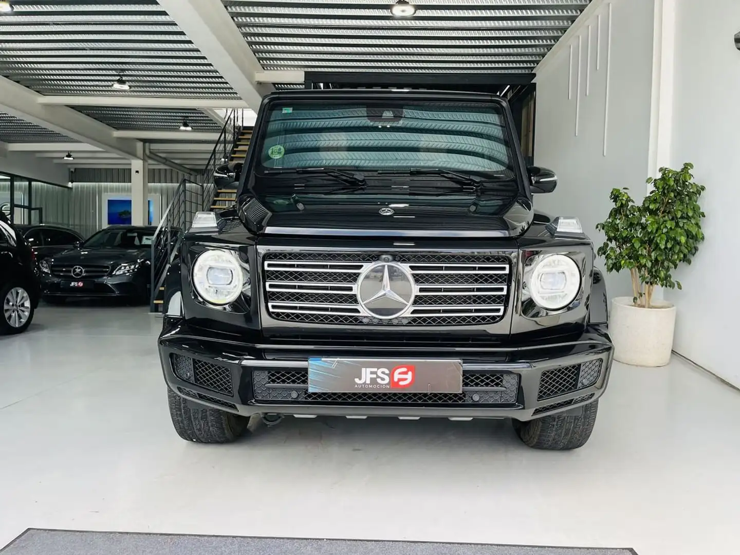 Mercedes-Benz G 350D Nero - 2