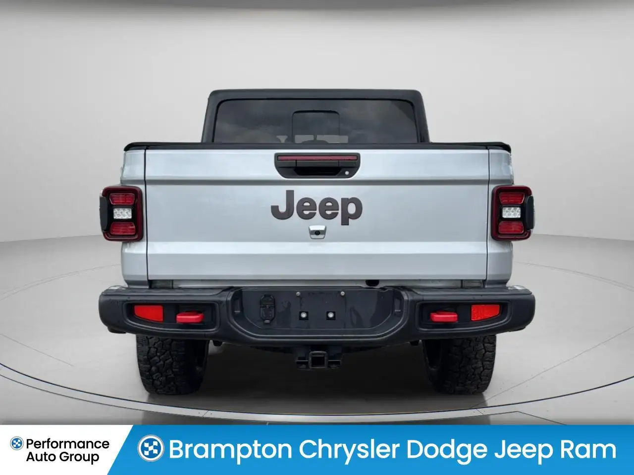 Jeep Gladiator photo Jeep Gladiator