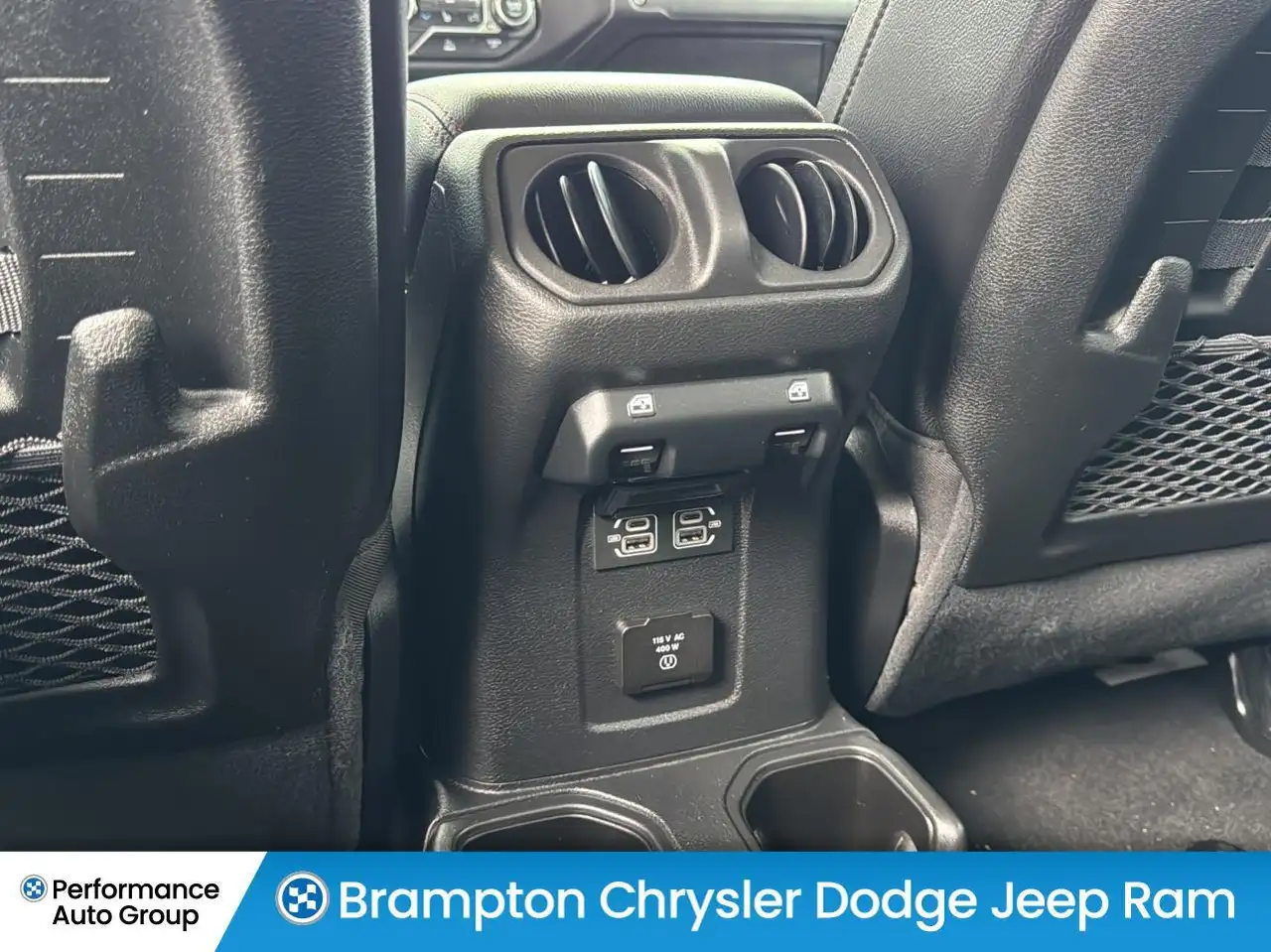 Jeep Gladiator photo Jeep Gladiator