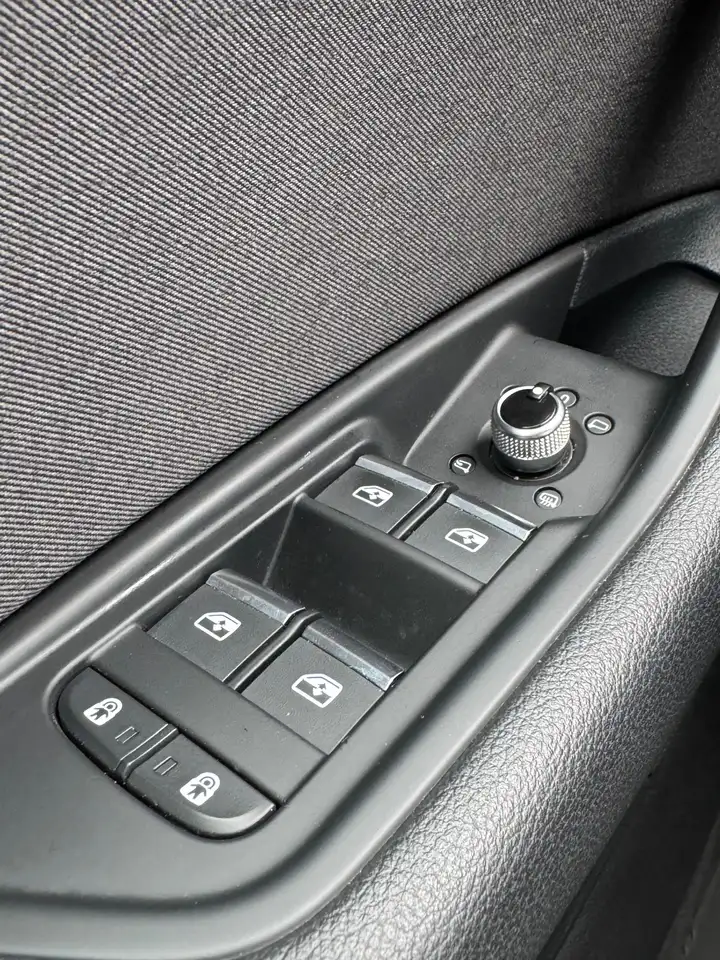 Audi A4 Avant 35 TFSI Business Edition S tronic Prête à Immatriculer État Neuf!, миниатюра 12