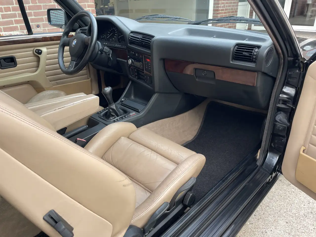 BMW 320 3-serie Cabrio 320i, foto 9