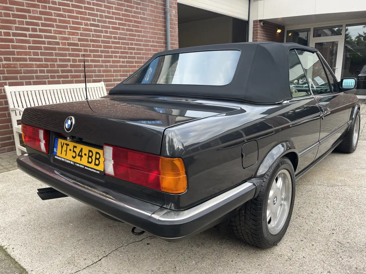 BMW 320 3-serie Cabrio 320i, foto 3
