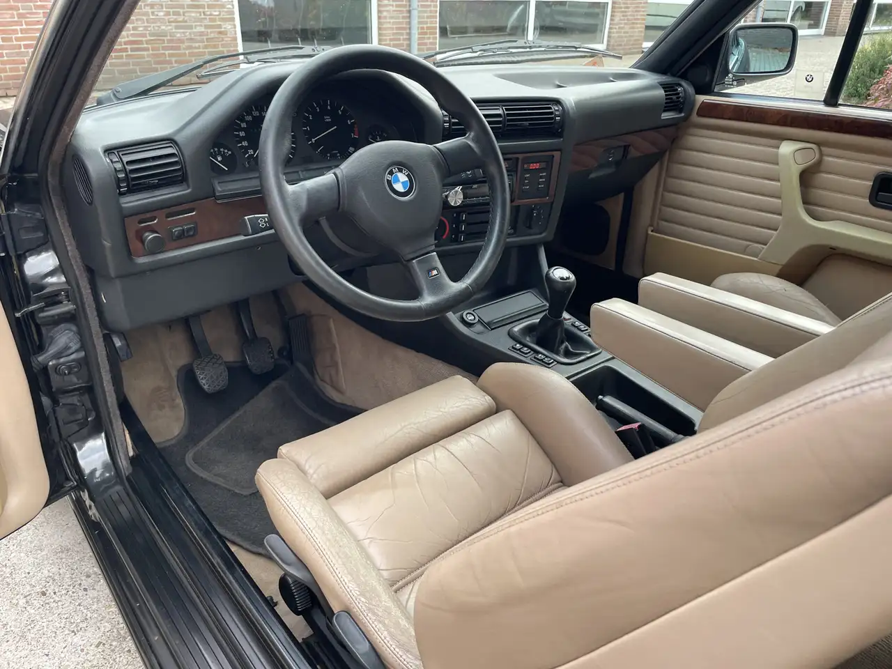 BMW 320 3-serie Cabrio 320i, foto 5