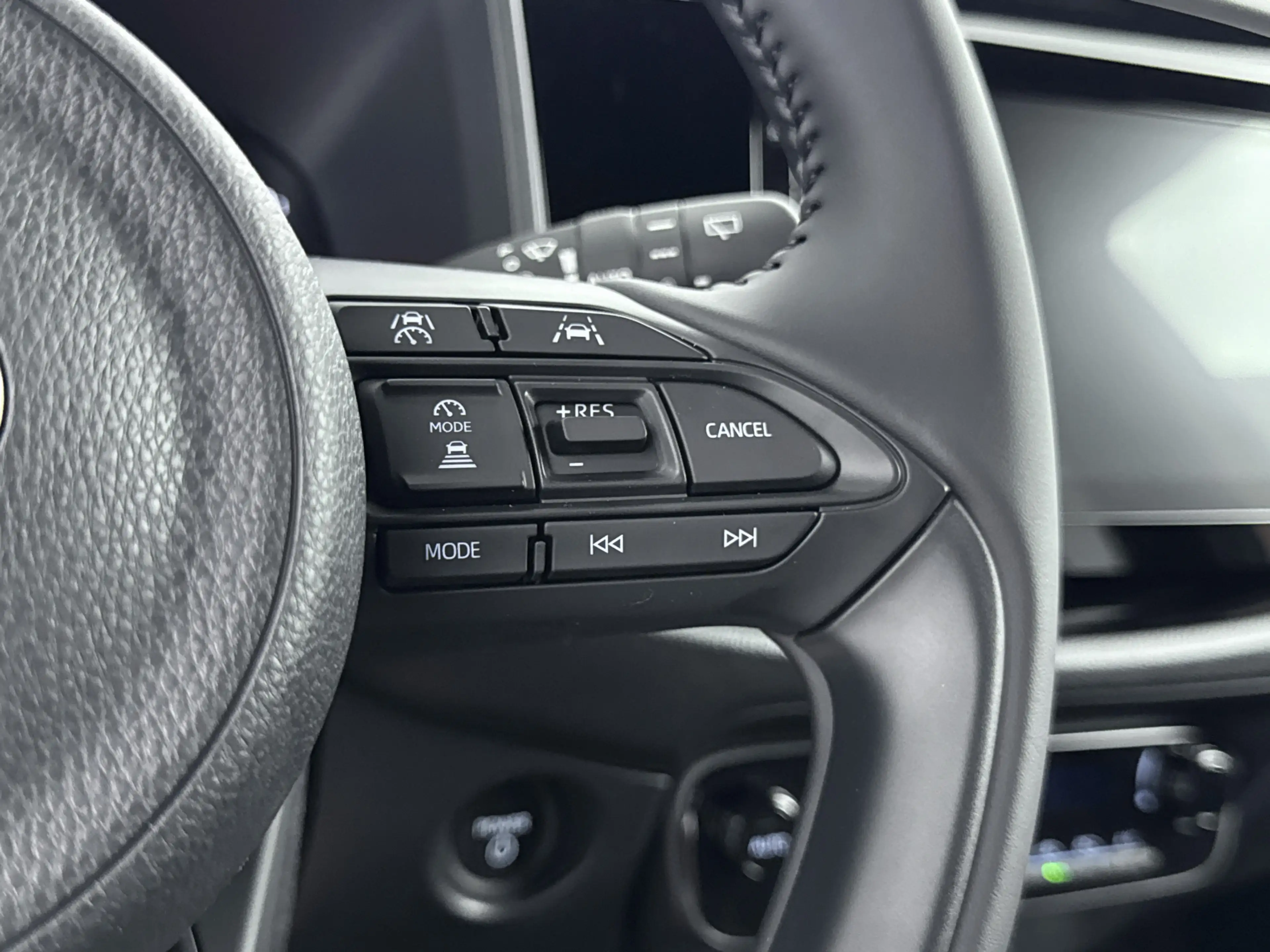 Toyota Aygo X Hybrid 115 pulse | Easy Pack | IVN 1595395 — photo 10