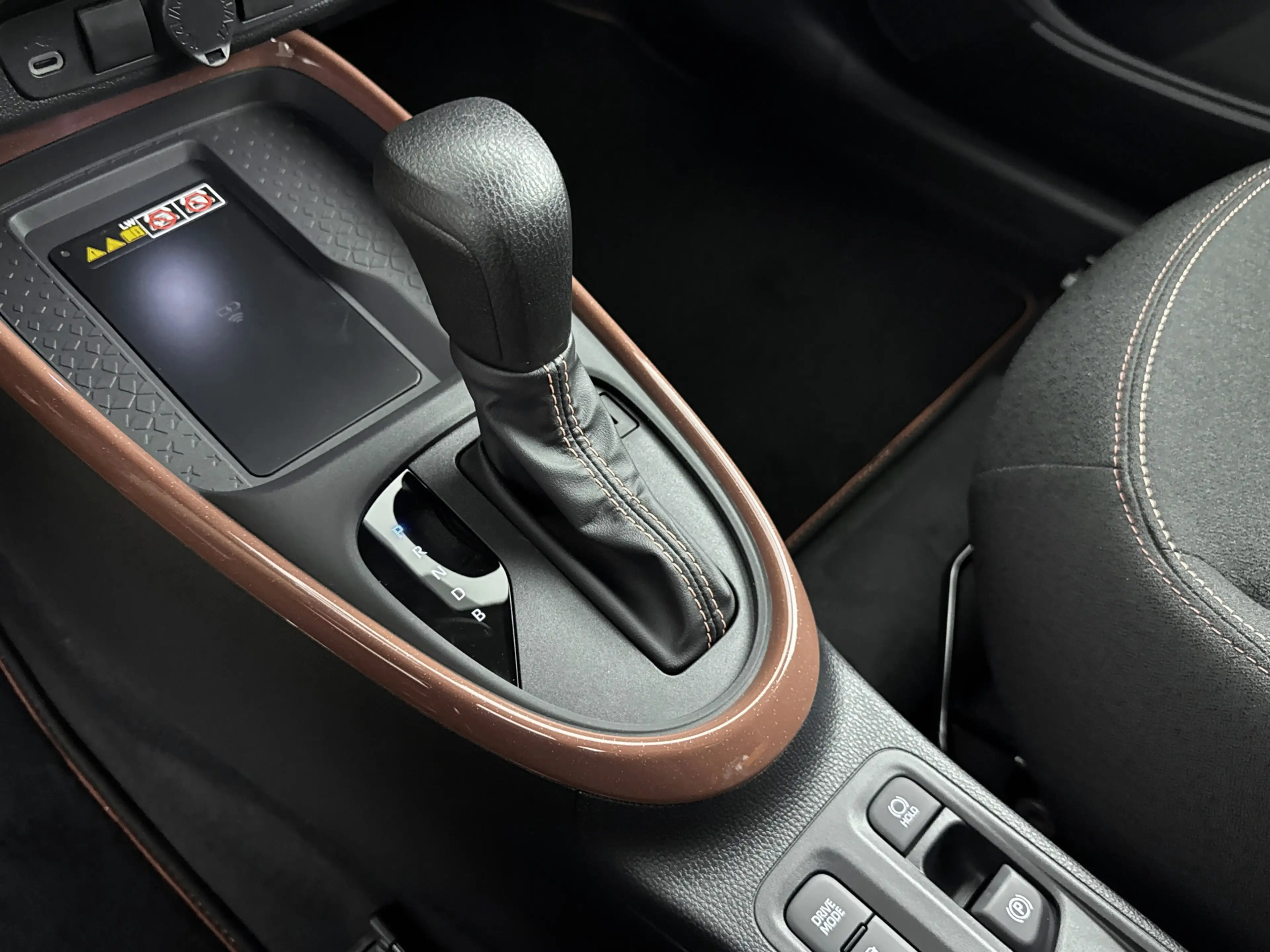 Toyota Aygo X Hybrid 115 pulse | Easy Pack | IVN 1595395 — photo 6