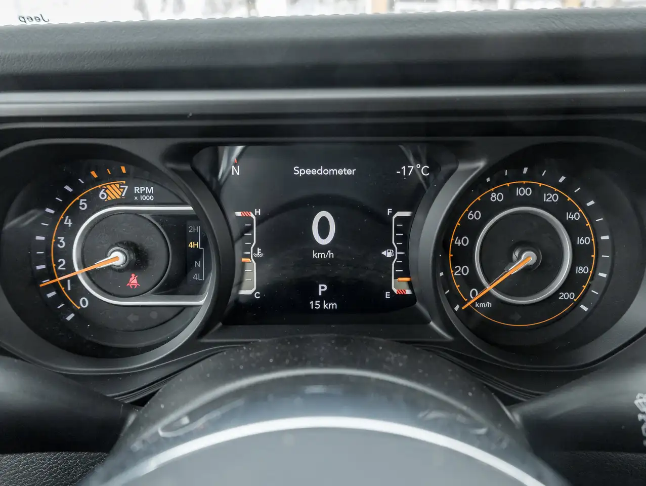 Jeep Wrangler снимка Jeep Wrangler