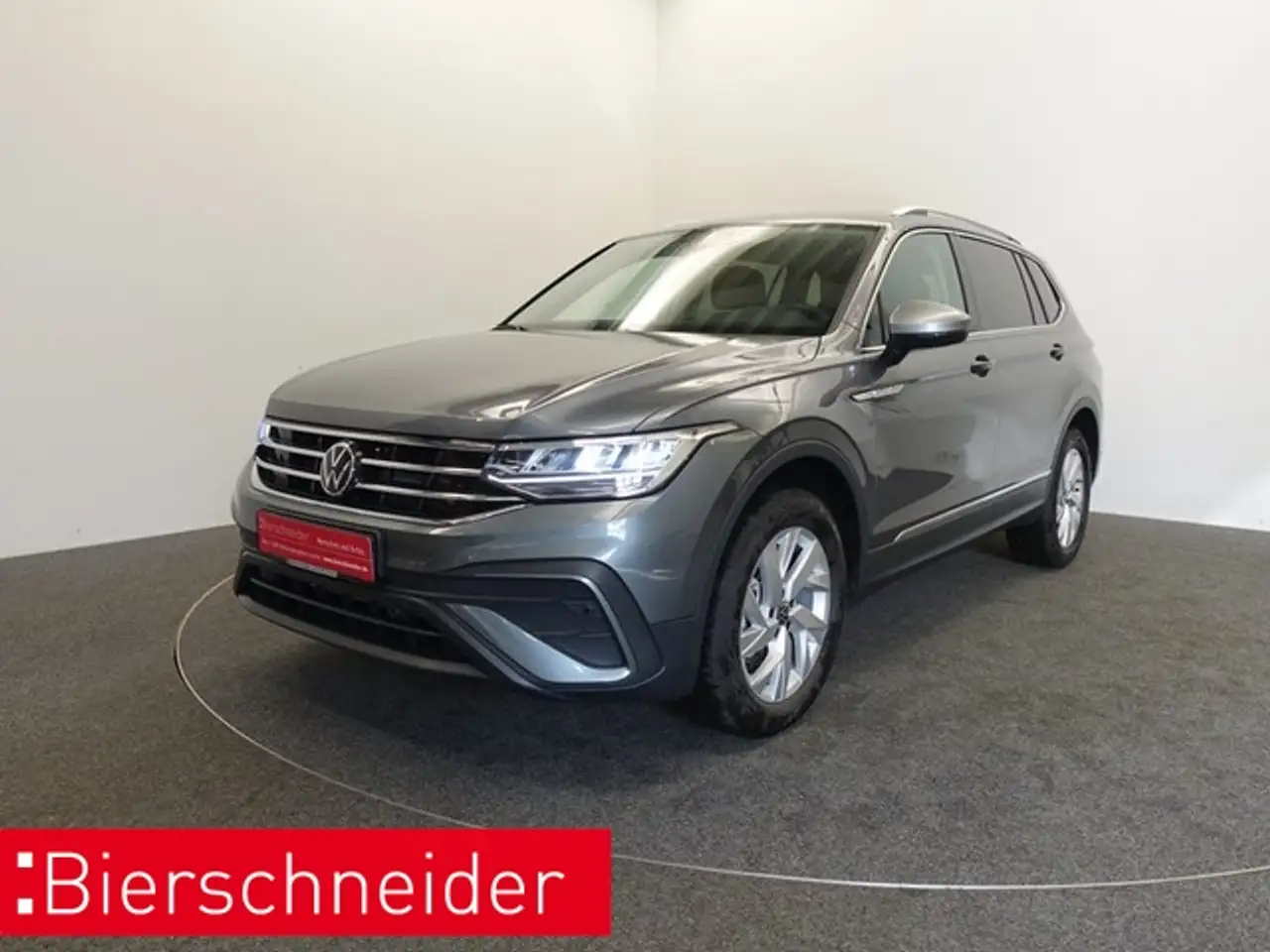 Volkswagen Tiguan Allspace 2.0 TDI DSG Life ALU 18 AHK LED NAVI PDC ACC DAB