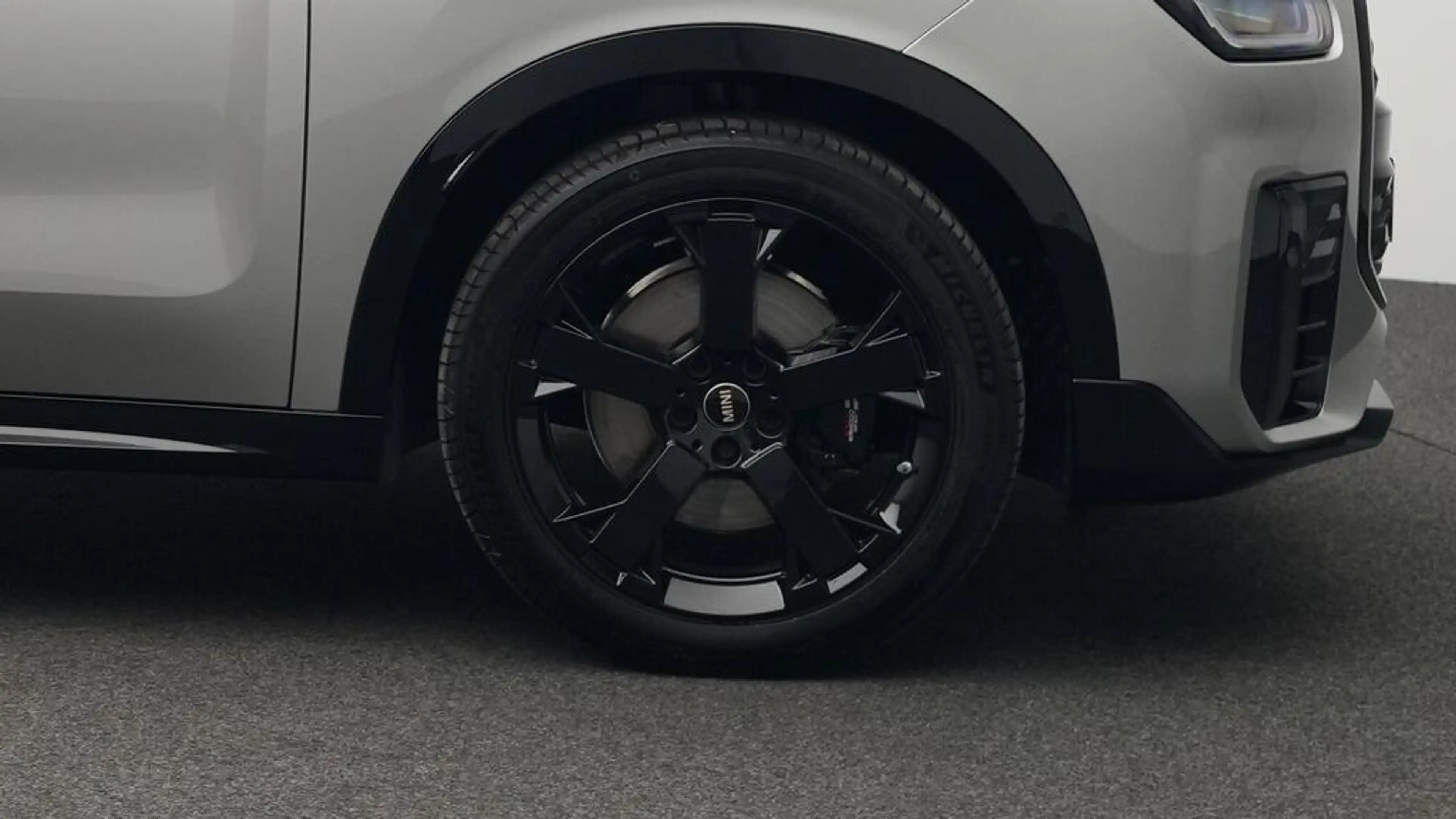 MINI Countryman S All4 John Cooper Works Trim — photo 12