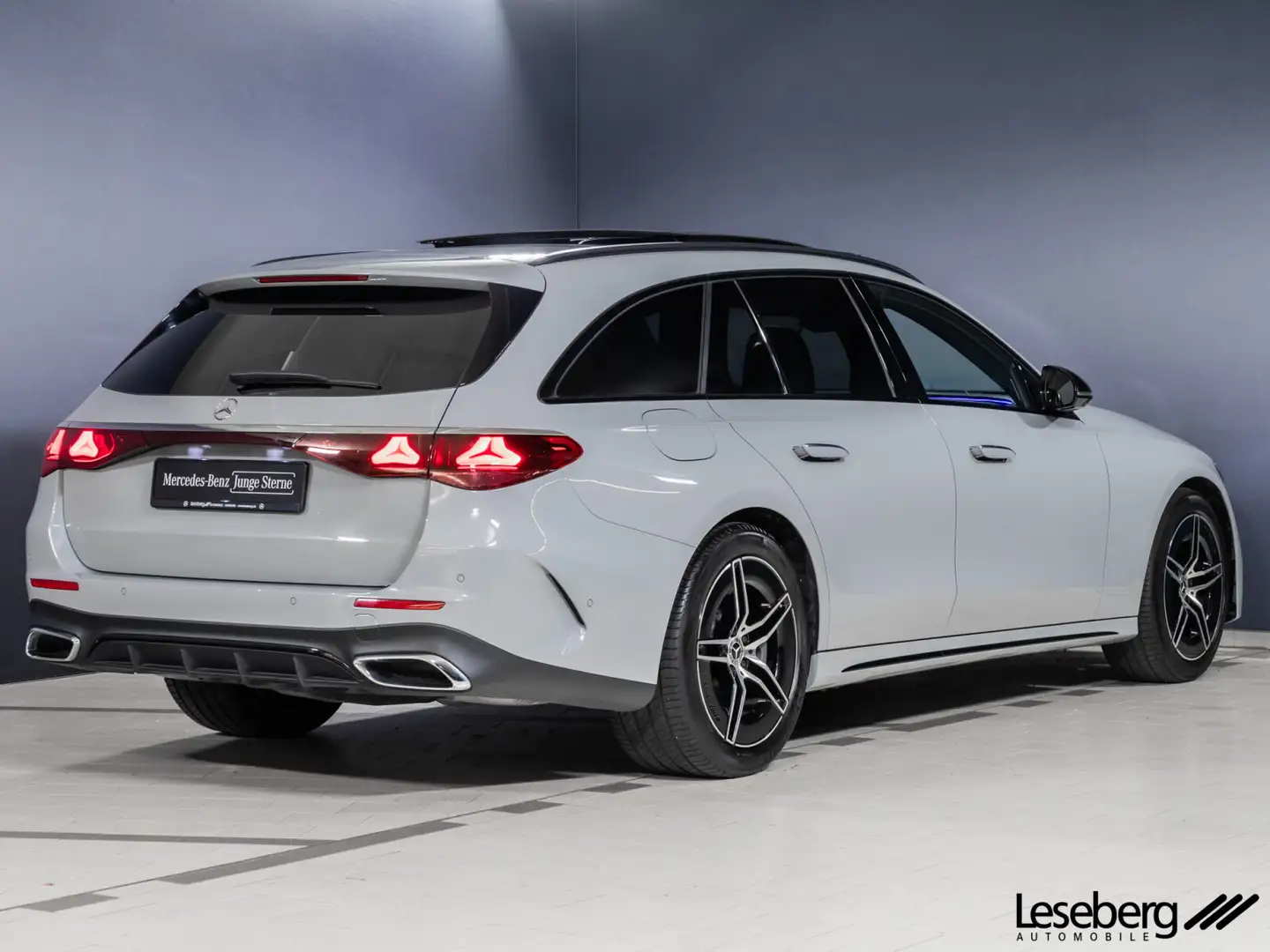 Mercedes-Benz E 450 E 450 T 4M AMG DIG.LIGHT/AHK/Pano/Distronic/ HUD Grau - 2