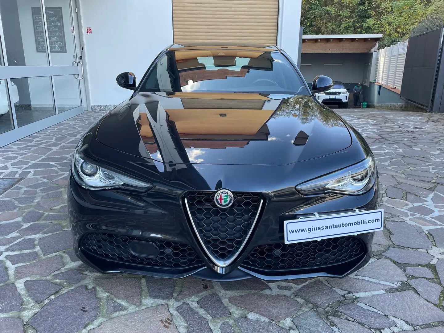 Alfa Romeo Giulia 2.2 t Super Business 160cv auto UNICO PROPRIETARIO Nero - 2