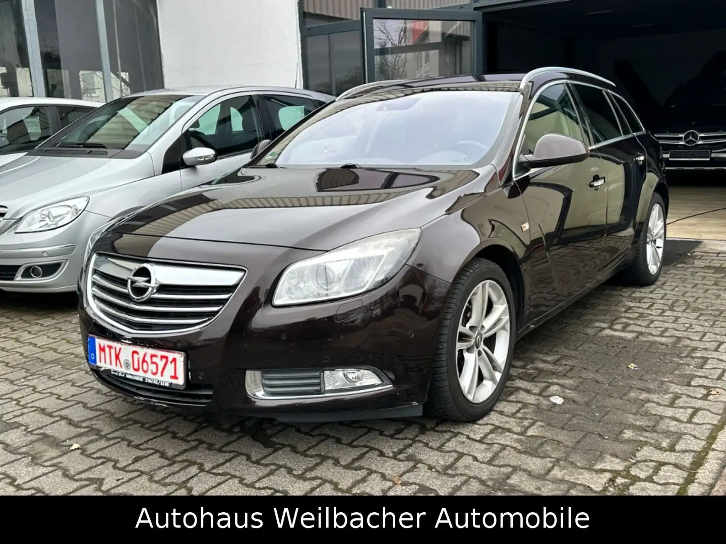 Opel Insignia A Sports Tourer Innovation *Navi*Xenon* Braun - 1