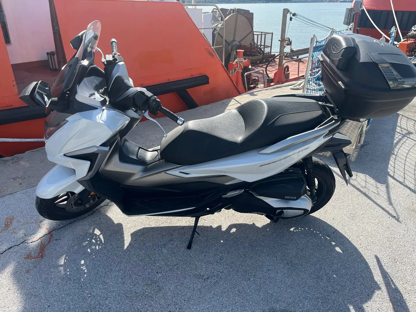 Honda Forza 350 Deluxe Білий - 2