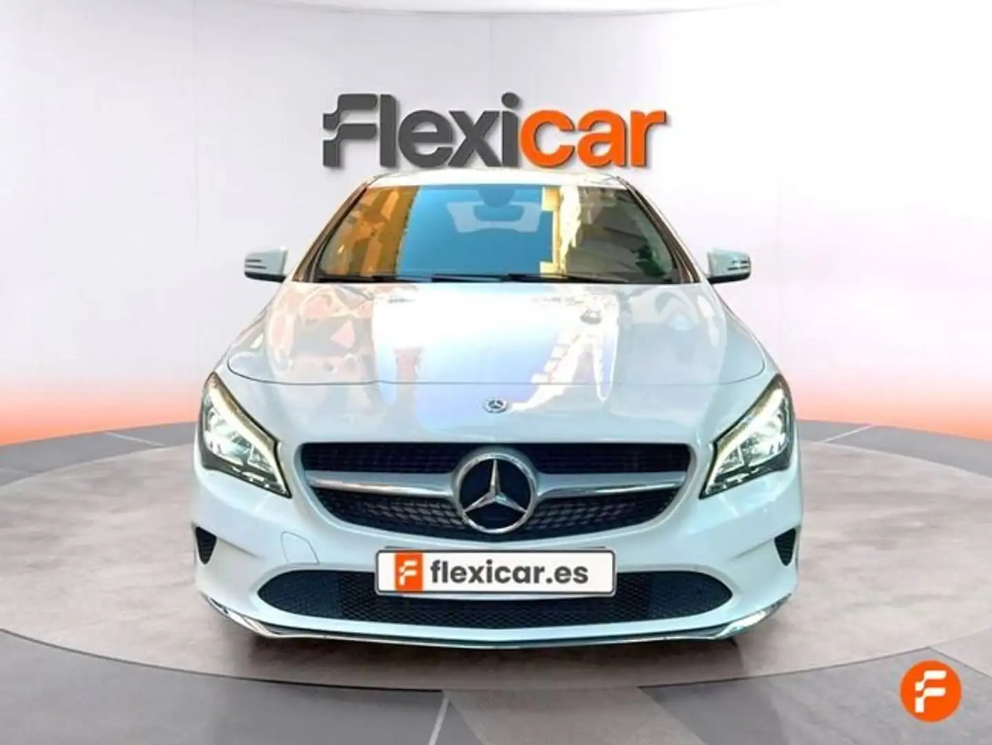 Mercedes-Benz CLA 180 Blanco - 2