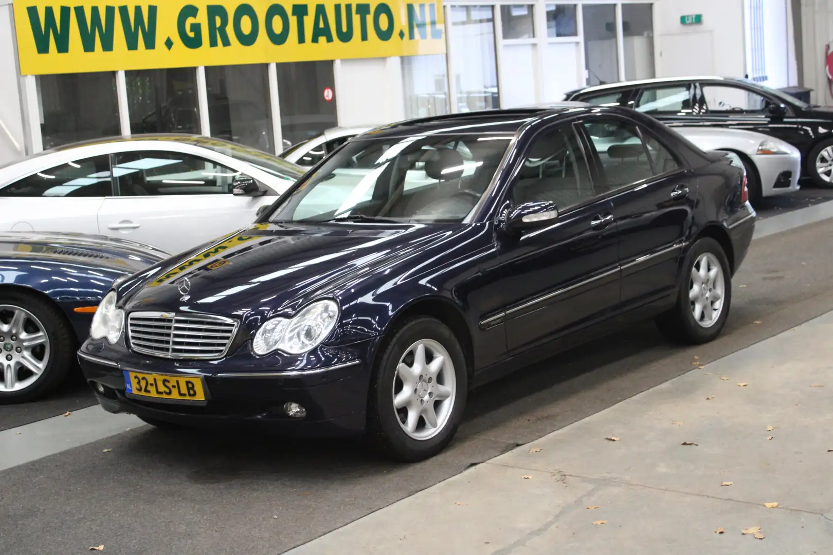 Mercedes-Benz C 320 Elegance Automaat Airco, Cruise Control, PDC, Stuu Blauw - 1