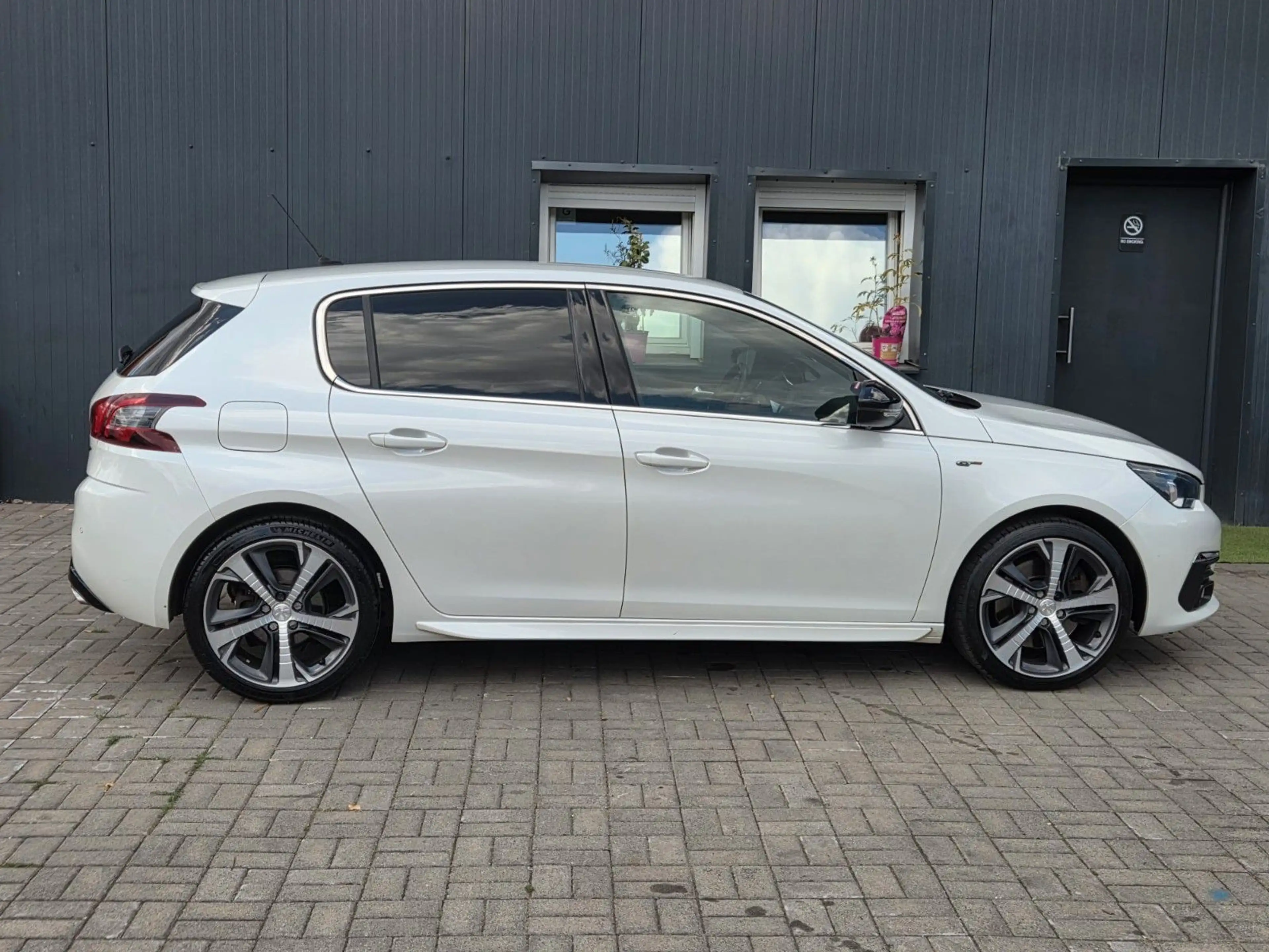 Peugeot 308 GT 1.6/NAVI/TEMPOMAT/KLIMAATM/AUTOMATIK — photo 4