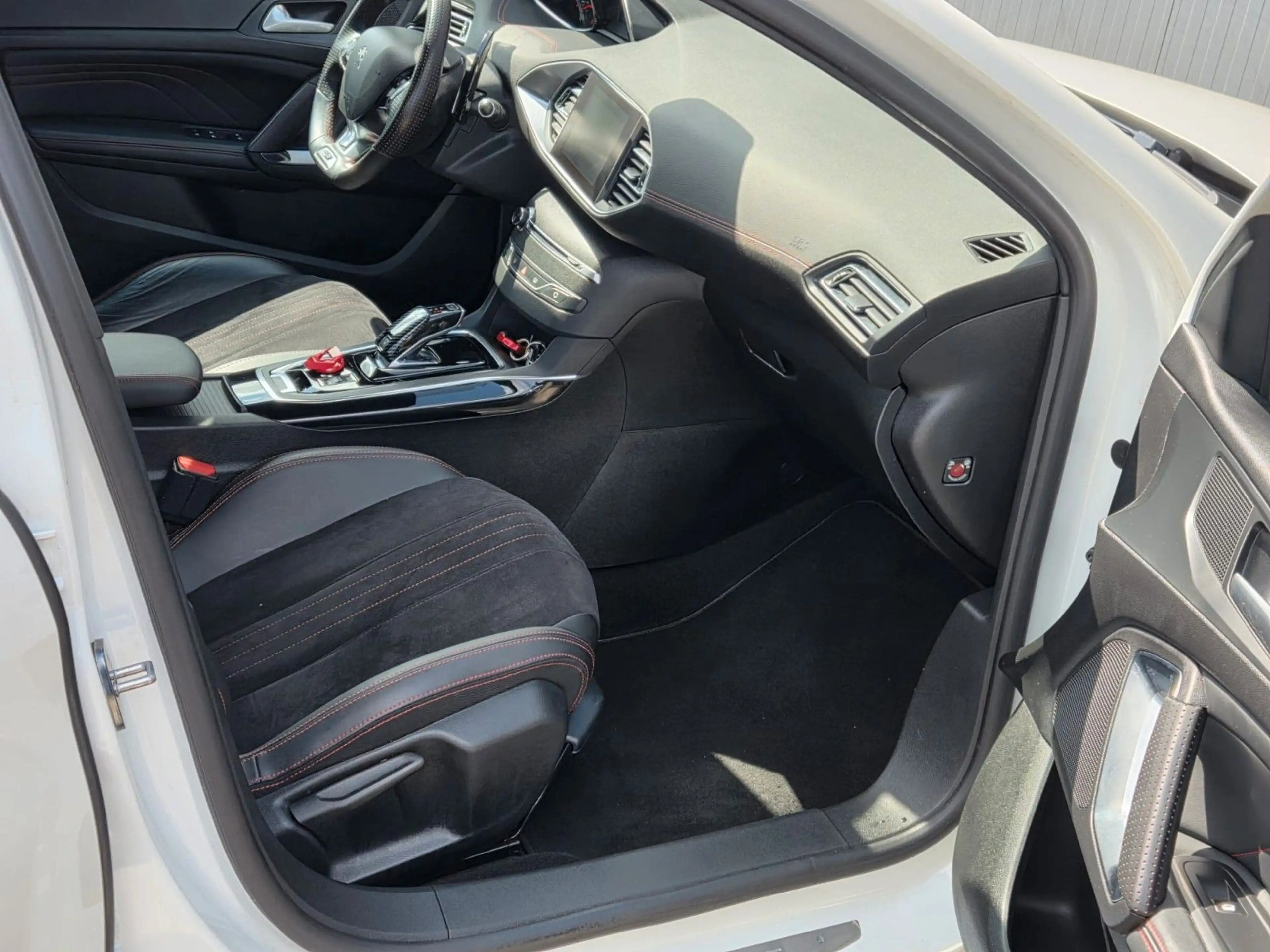 Peugeot 308 GT 1.6/NAVI/TEMPOMAT/KLIMAATM/AUTOMATIK — photo 15