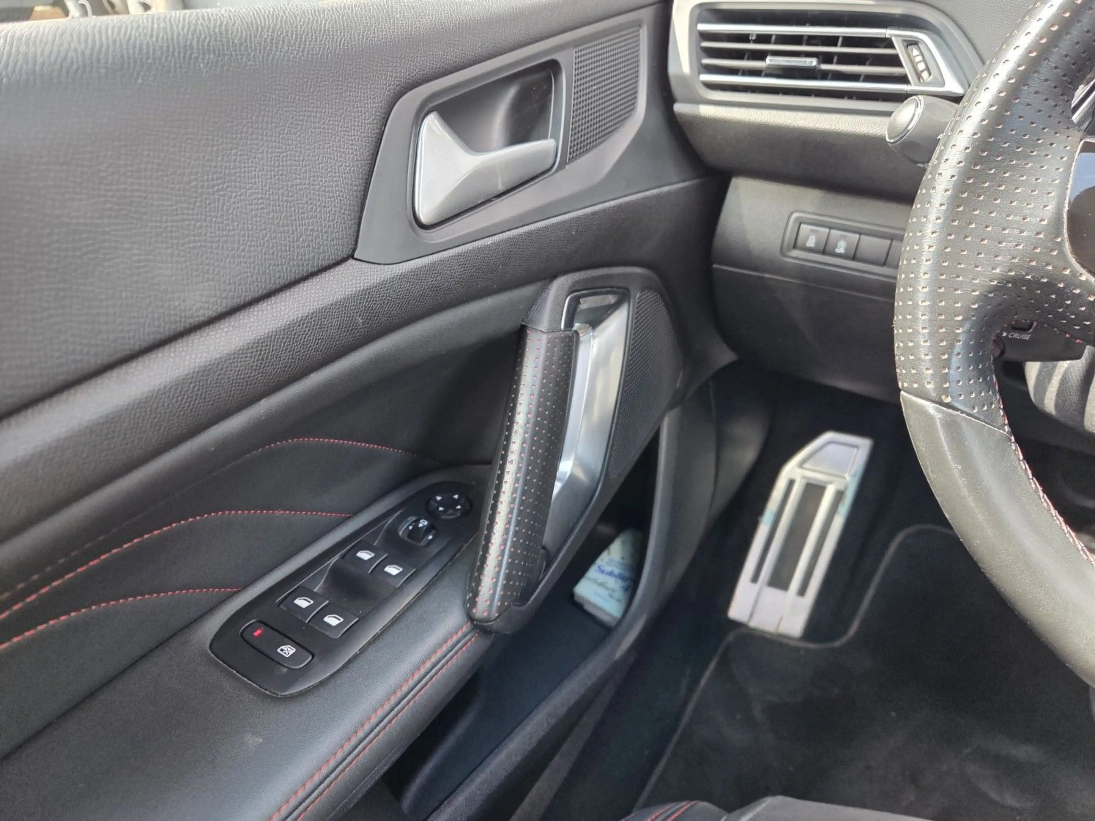 Peugeot 308 GT 1.6/NAVI/TEMPOMAT/KLIMAATM/AUTOMATIK — photo 10