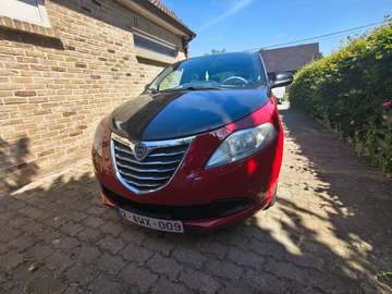 Ypsilon 1.2i Fire Evo II Black & Red