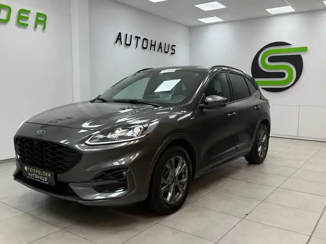 Ford Kuga view 3
