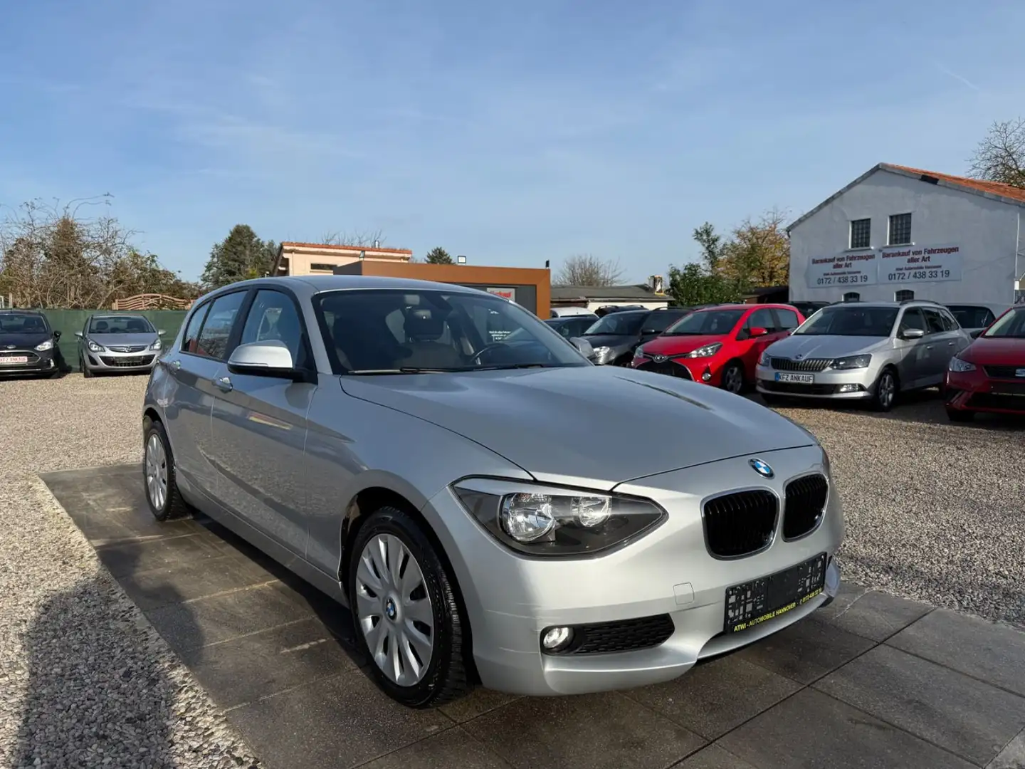 BMW 116 i Sportsitze Sportpaket Sport Lenkrad Argent - 1