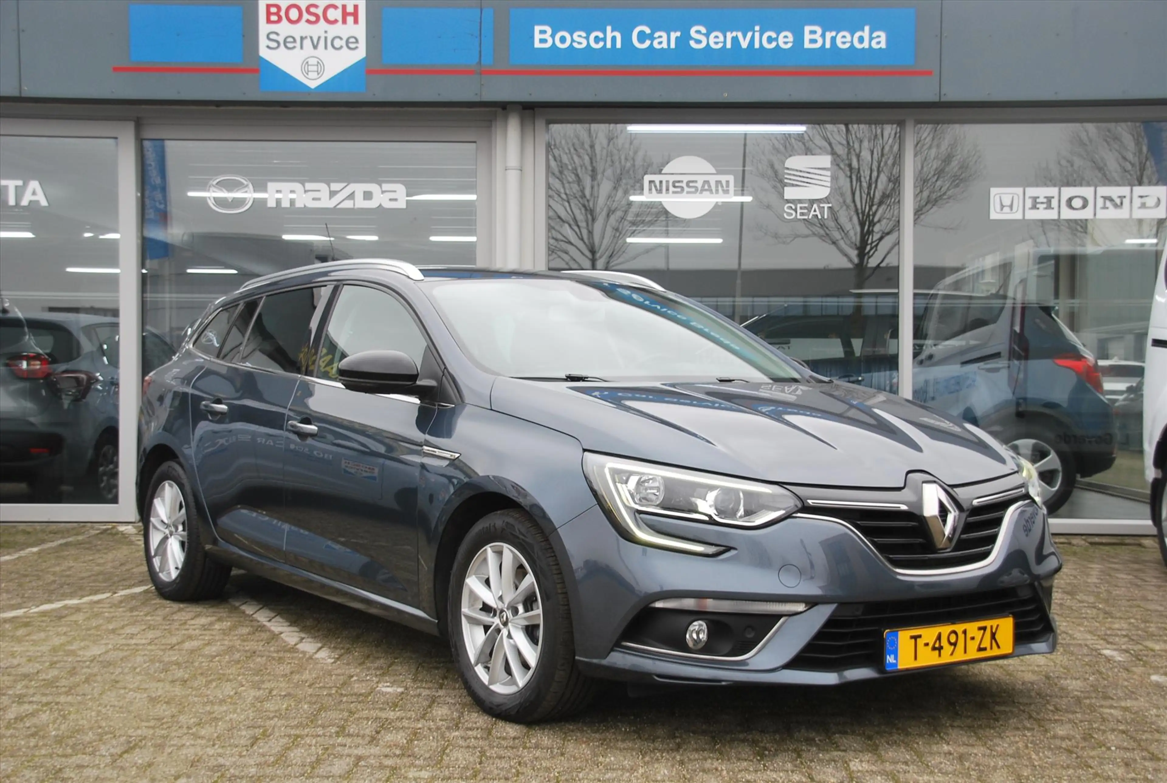 Renault Megane 1.2 Energy TCe 130pk Limited — photo 2