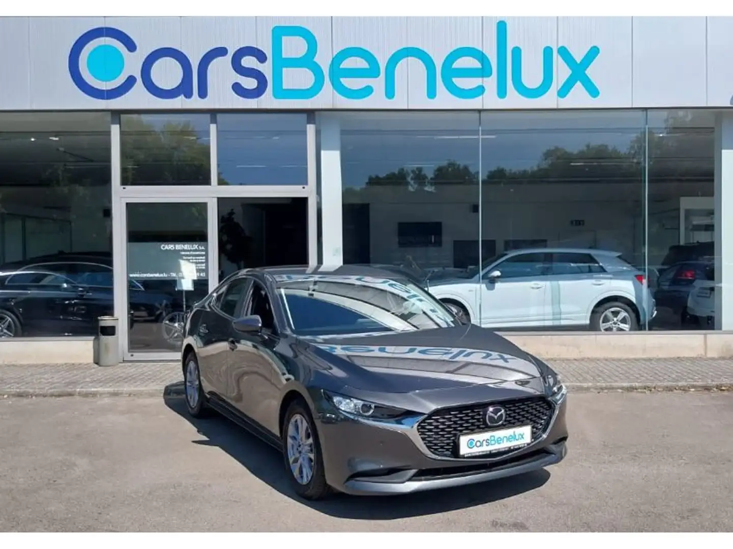 Mazda 3 2.0 E-SKYACTIV-G 122HP AUTO SKYDR. Protection Plus Gris - 1