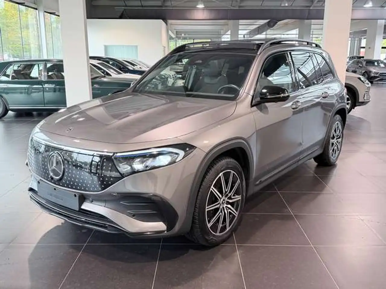 Mercedes-Benz EQB 250
