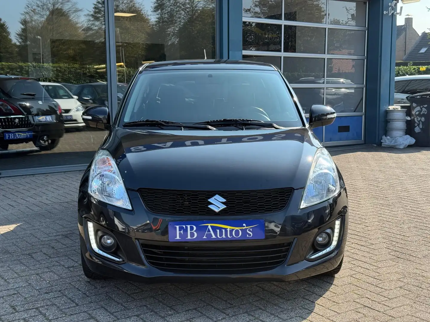 Suzuki Swift 1.2 Colorline EASSS Airco Lmv Zwart - 2