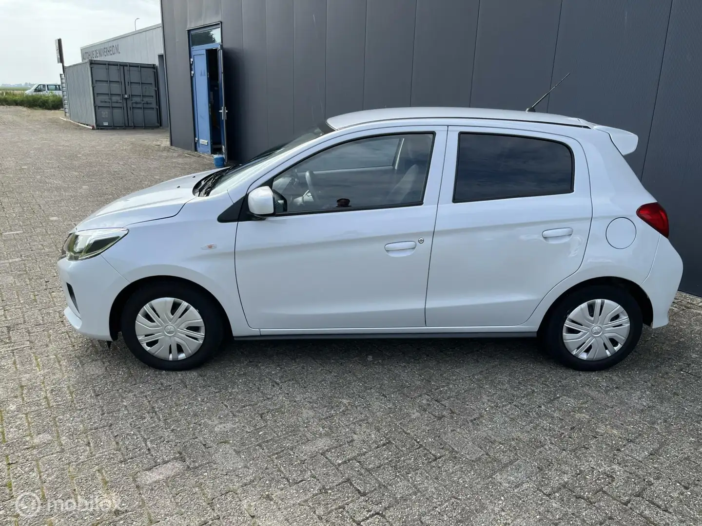 Mitsubishi Space Star 1.2 Connect+ Blanc - 2