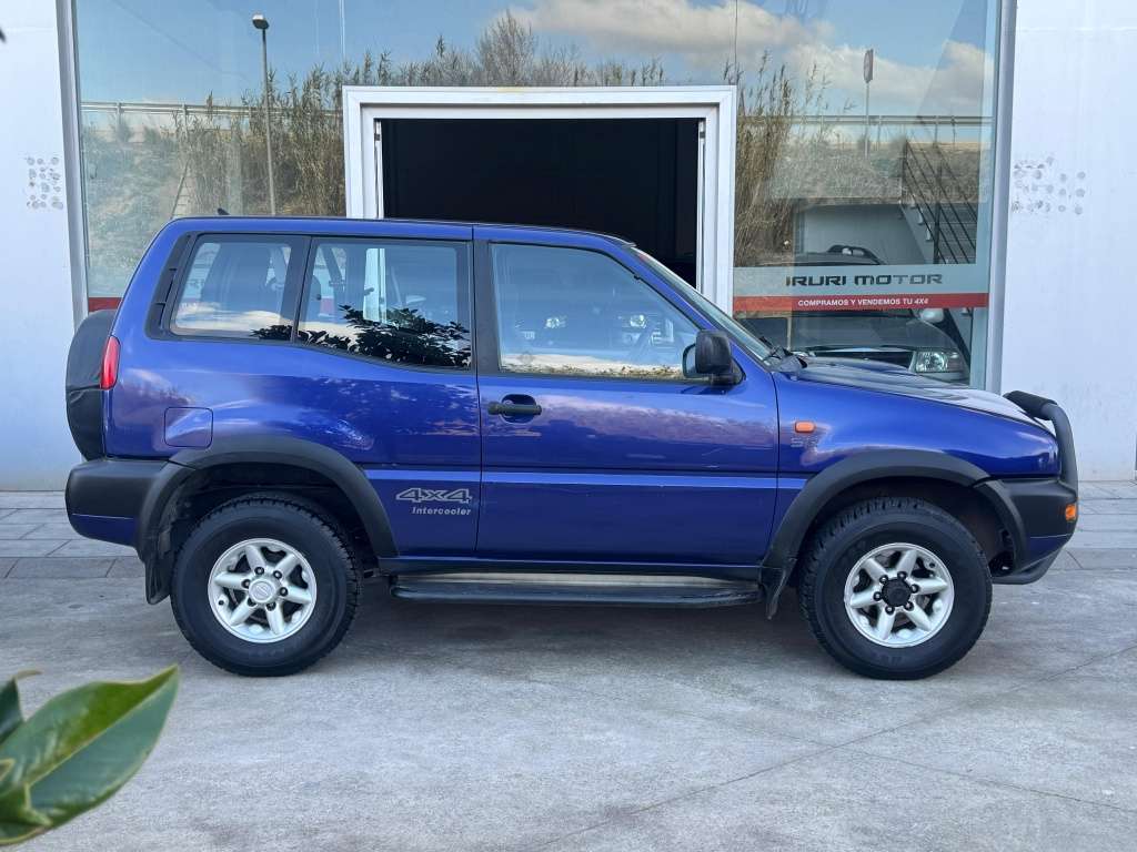 Nissan Terrano SR 2.7 TDI - foto 1