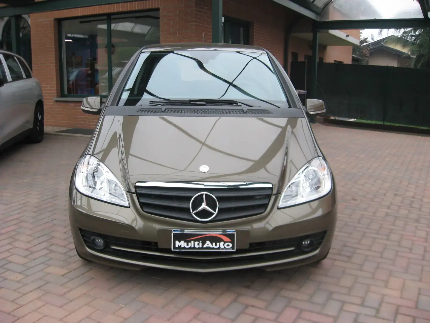 Mercedes-Benz A 160 A 160 be Executive Grigio - 2