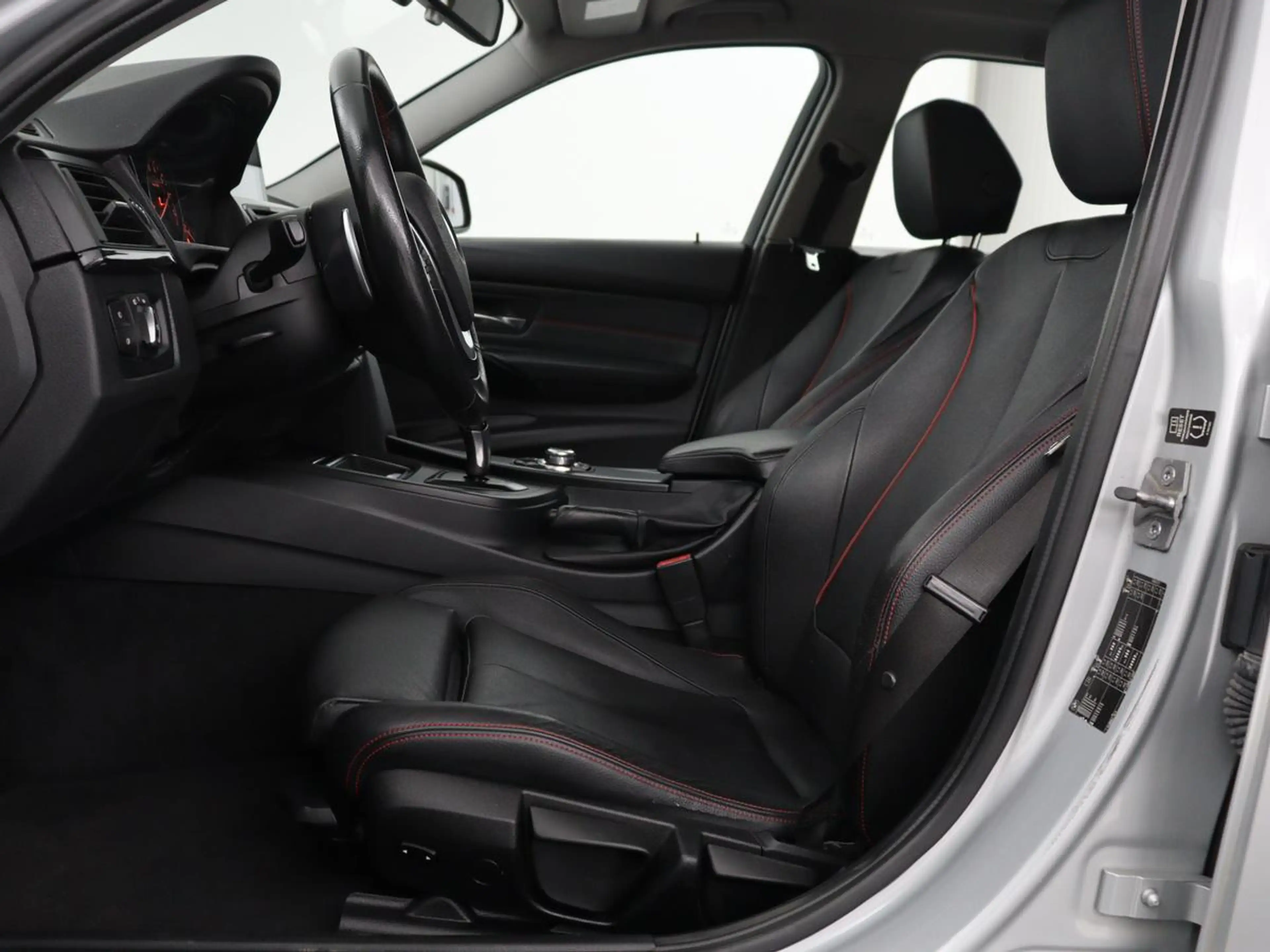BMW 316 3-serie 316i Executive Sport | Automaat | 1e eigen — photo 4