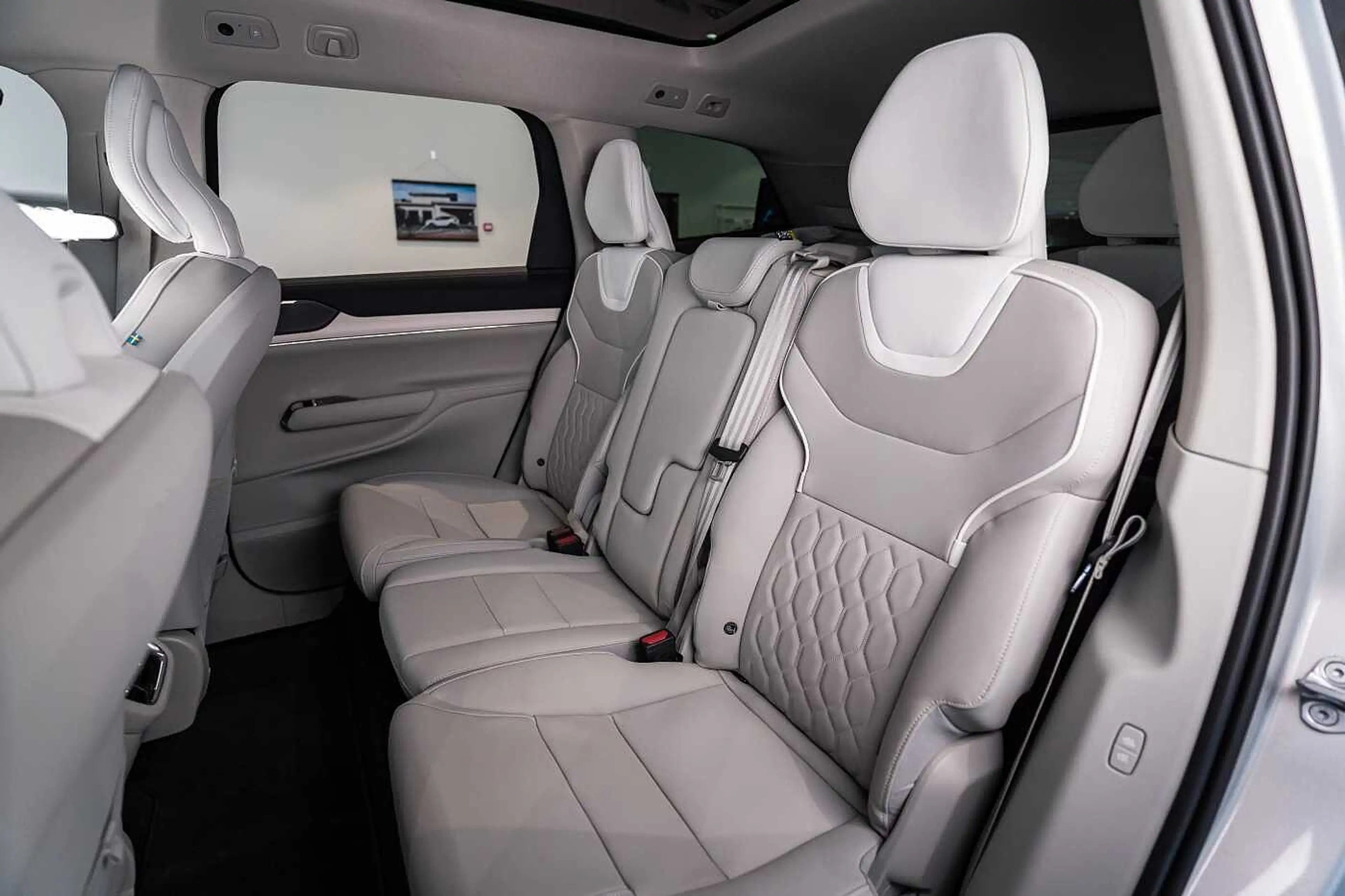 Volvo EX90 Plus Twin Motor 7 Places — photo 5
