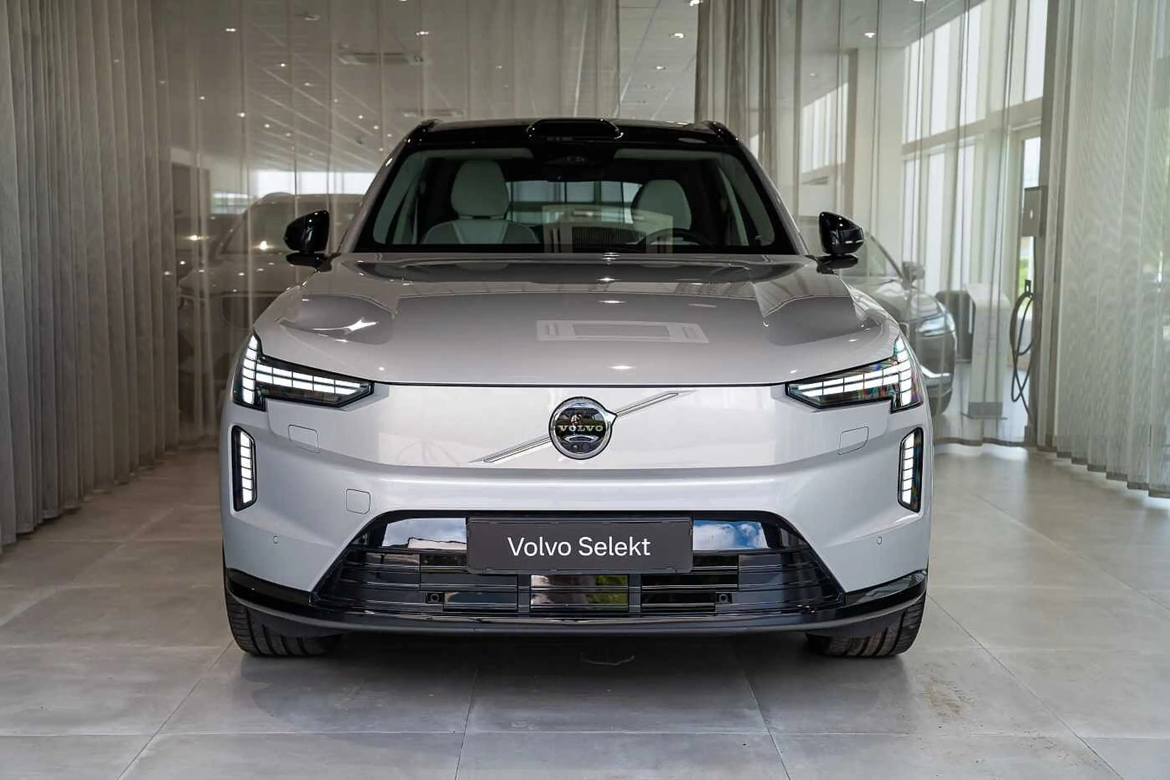 Volvo EX90 Plus Twin Motor 7 Places — photo 7