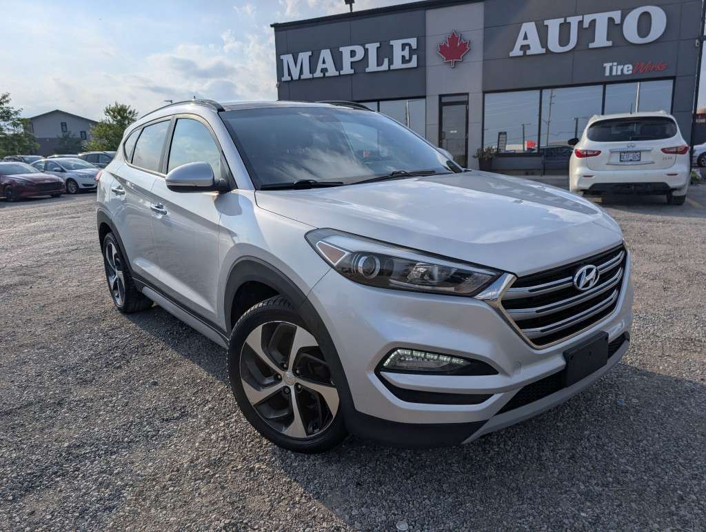 2017 Hyundai Tucson SE AWD | LEATHER | SUNROOF | CAMERA | HTD SEATS — снимка 4