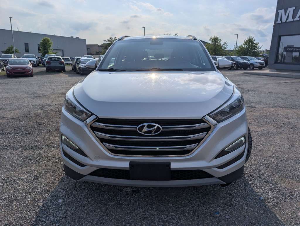2017 Hyundai Tucson SE AWD | LEATHER | SUNROOF | CAMERA | HTD SEATS — снимка 3