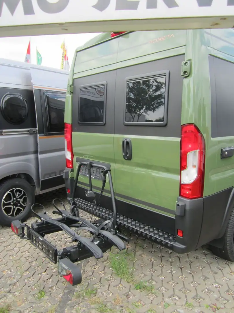 Robeta Kronos 140PS Automatik Längsbetten großes Bad Grün - 2