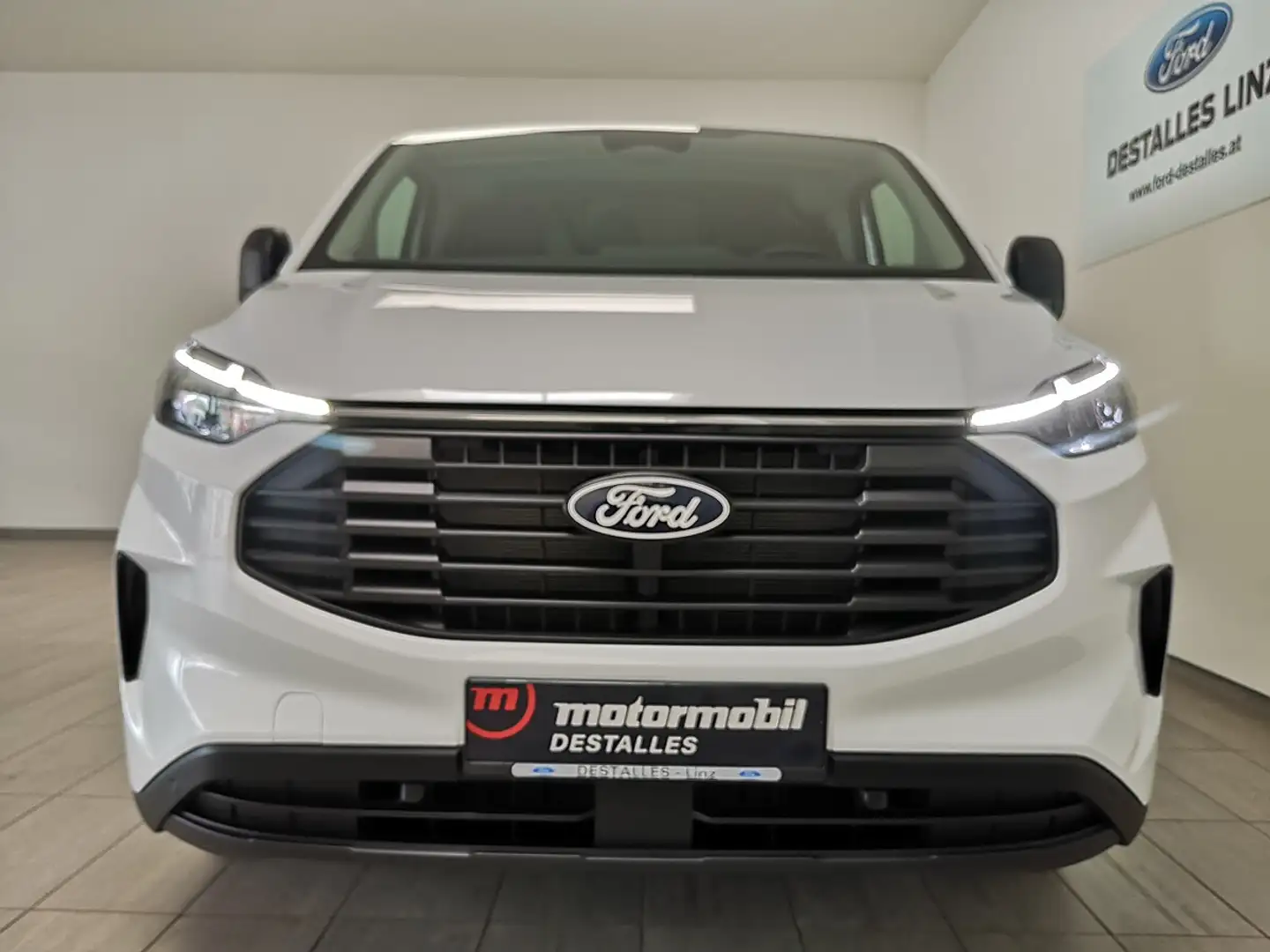 Ford Transit Custom Kasten Trend 320 L2H1 PHEV Weiß - 2