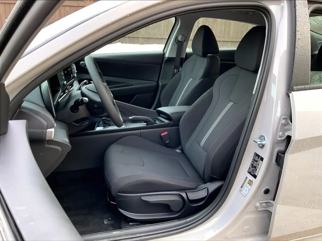 Hyundai ELANTRA снимка Hyundai ELANTRA