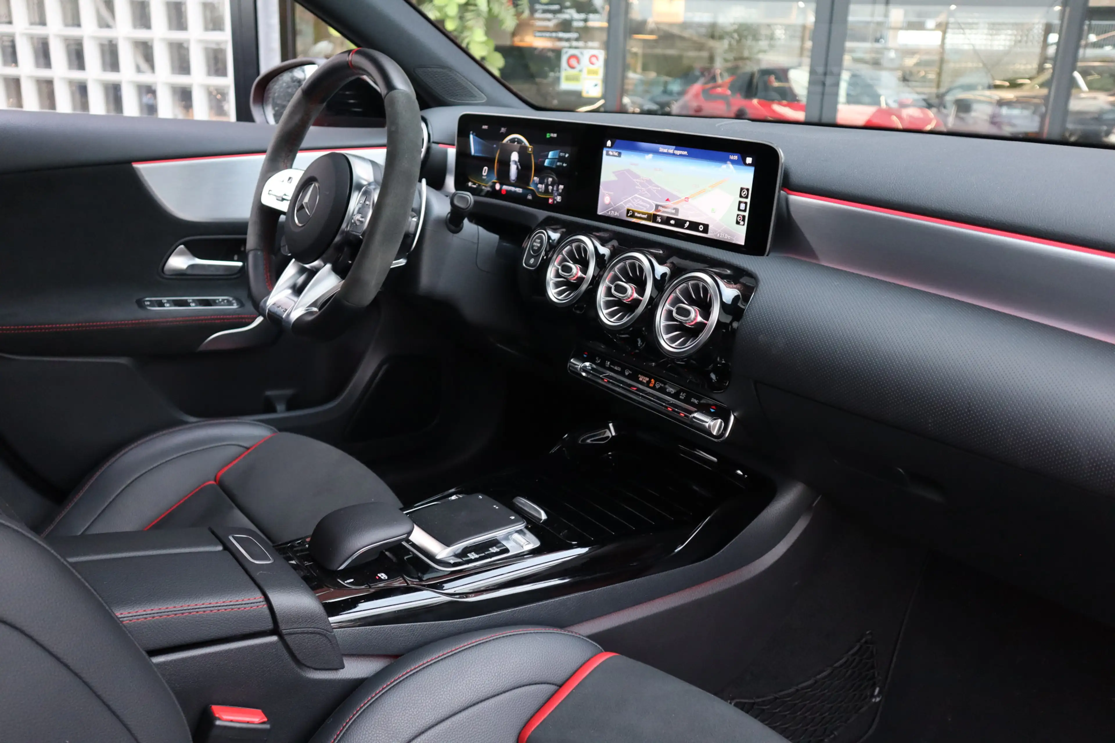 Mercedes-Benz A 45 AMG S 4MATIC+ | Akrapovic uitlaat, Perf. stoelen, Driv — photo 15