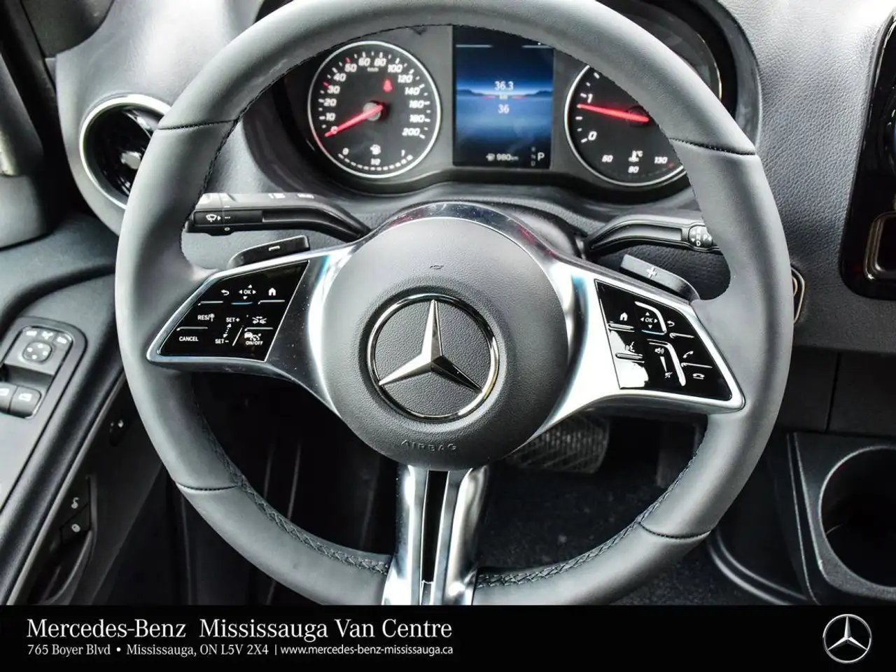 Mercedes-Benz Sprinter снимка Mercedes-Benz Sprinter