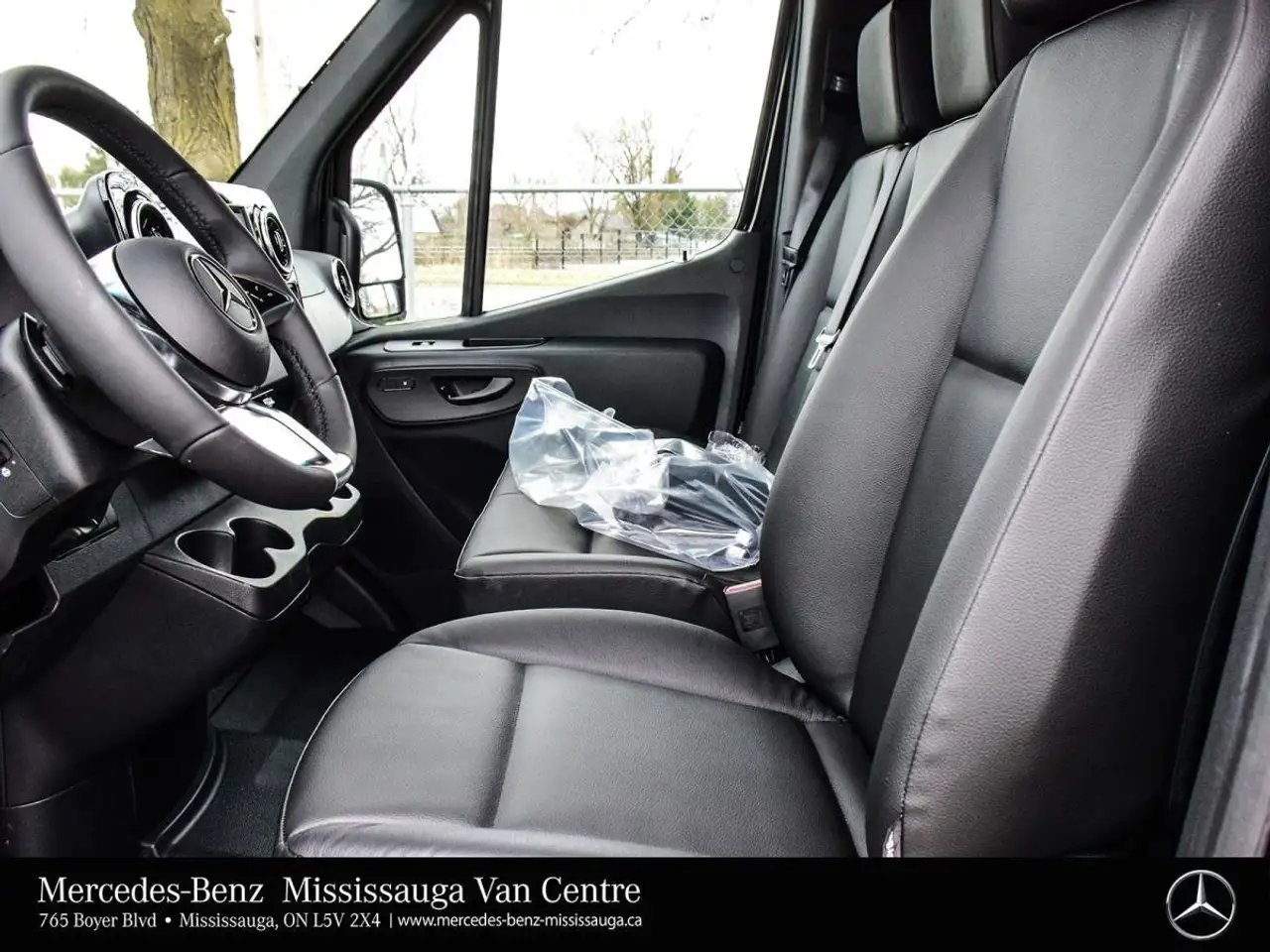 Mercedes-Benz Sprinter снимка Mercedes-Benz Sprinter