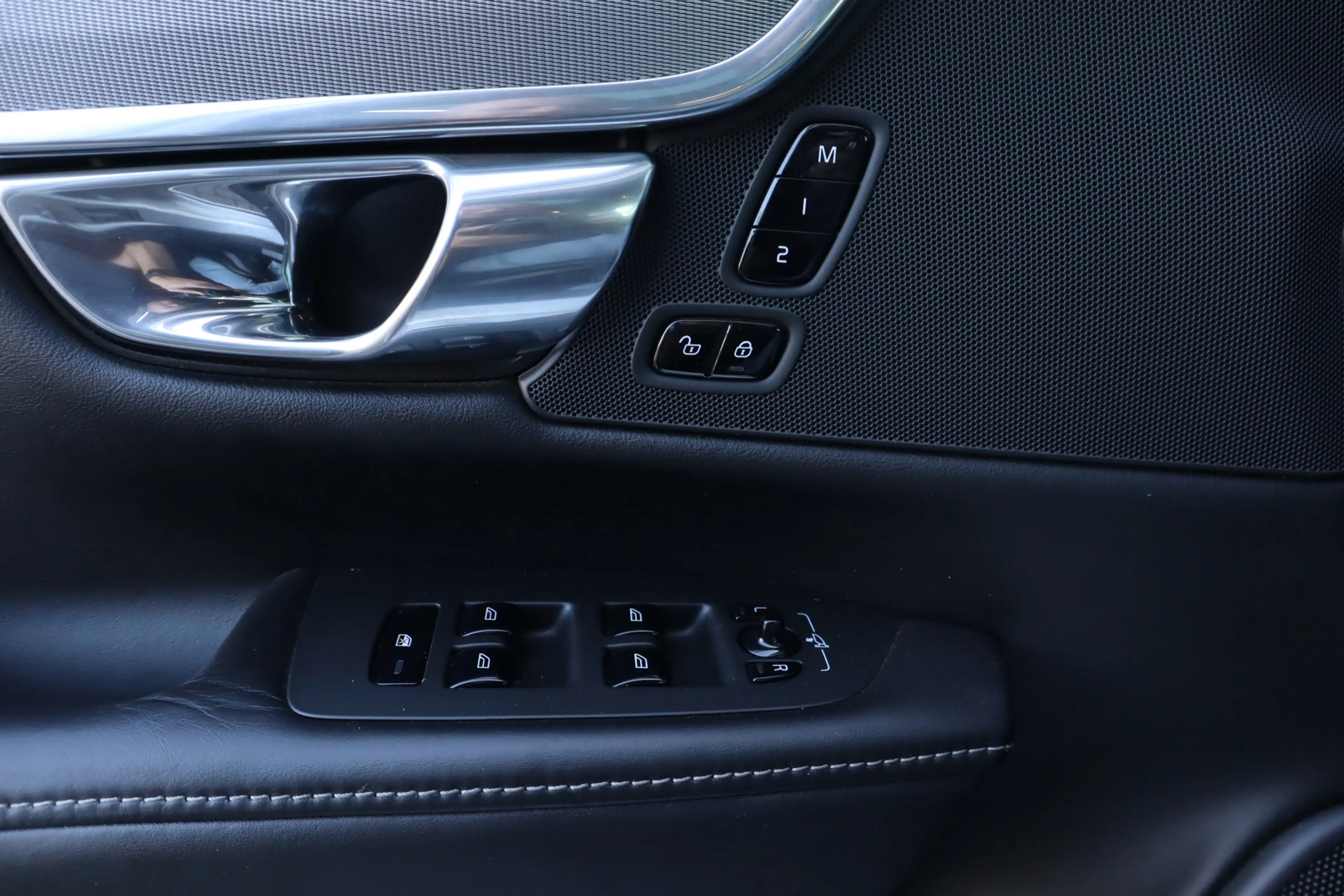 Volvo V90 2.0 T5 Inscription | Pano | Stoelkoeling | Massage — photo 35