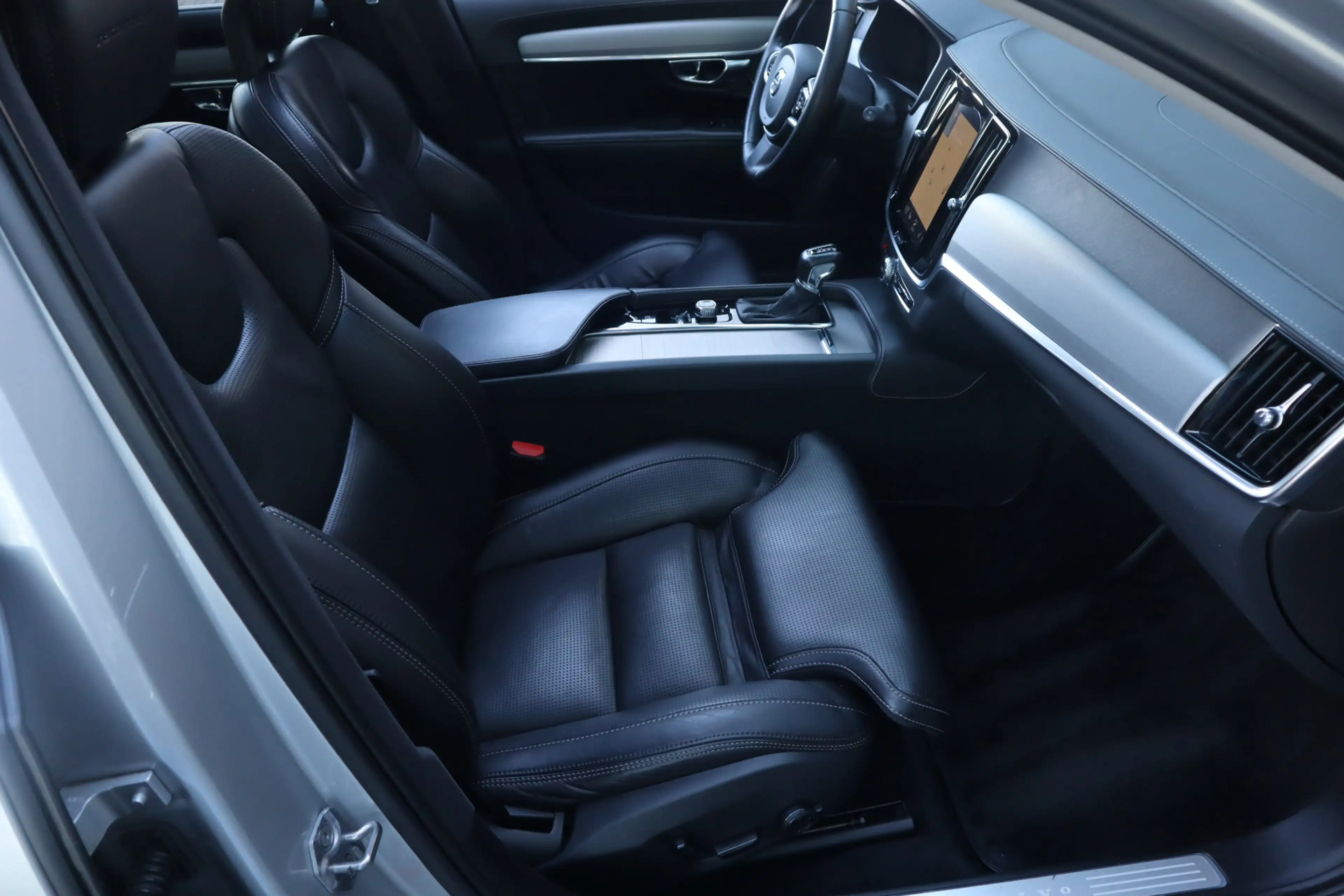 Volvo V90 2.0 T5 Inscription | Pano | Stoelkoeling | Massage — photo 20