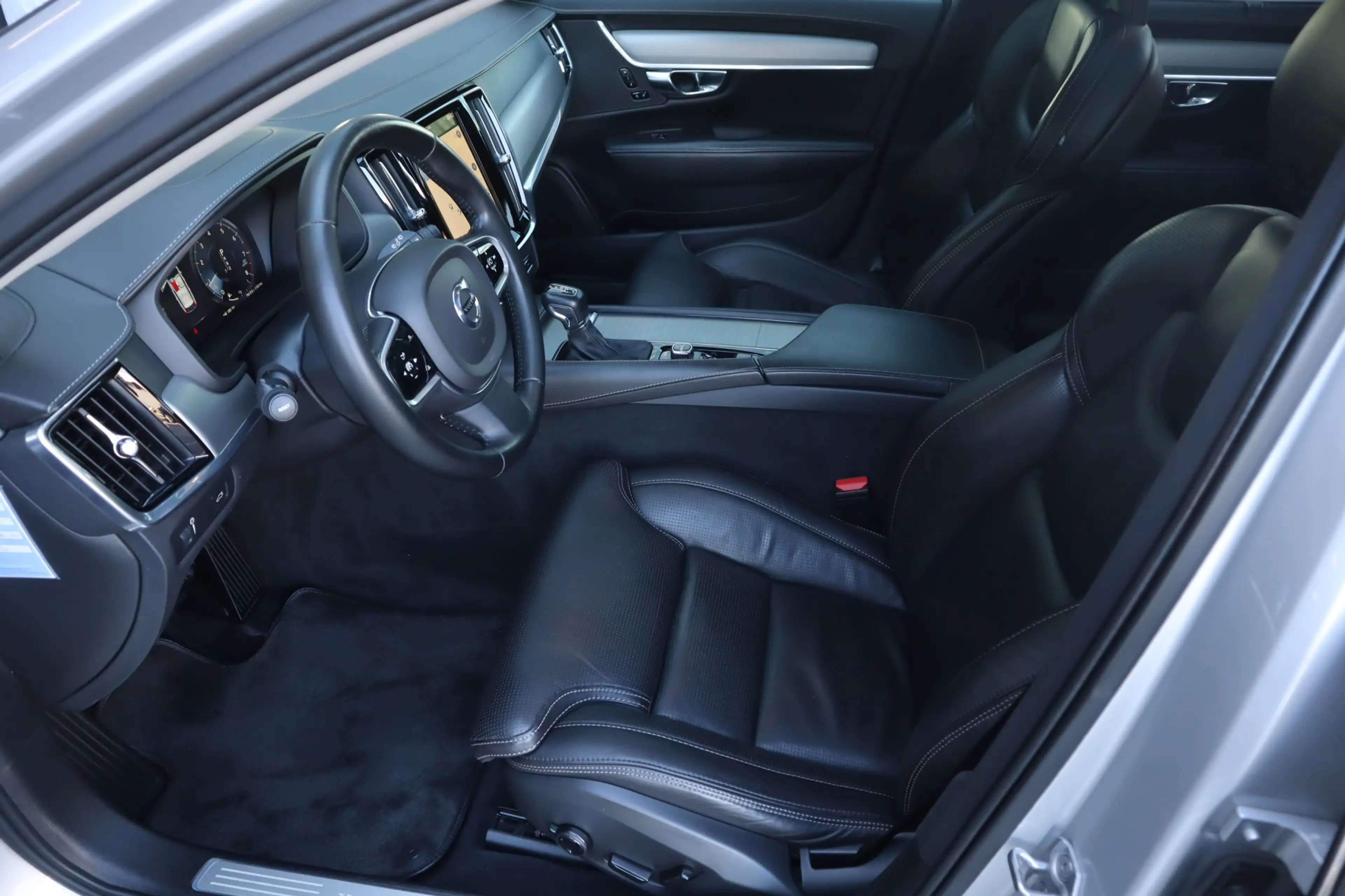 Volvo V90 2.0 T5 Inscription | Pano | Stoelkoeling | Massage — photo 21