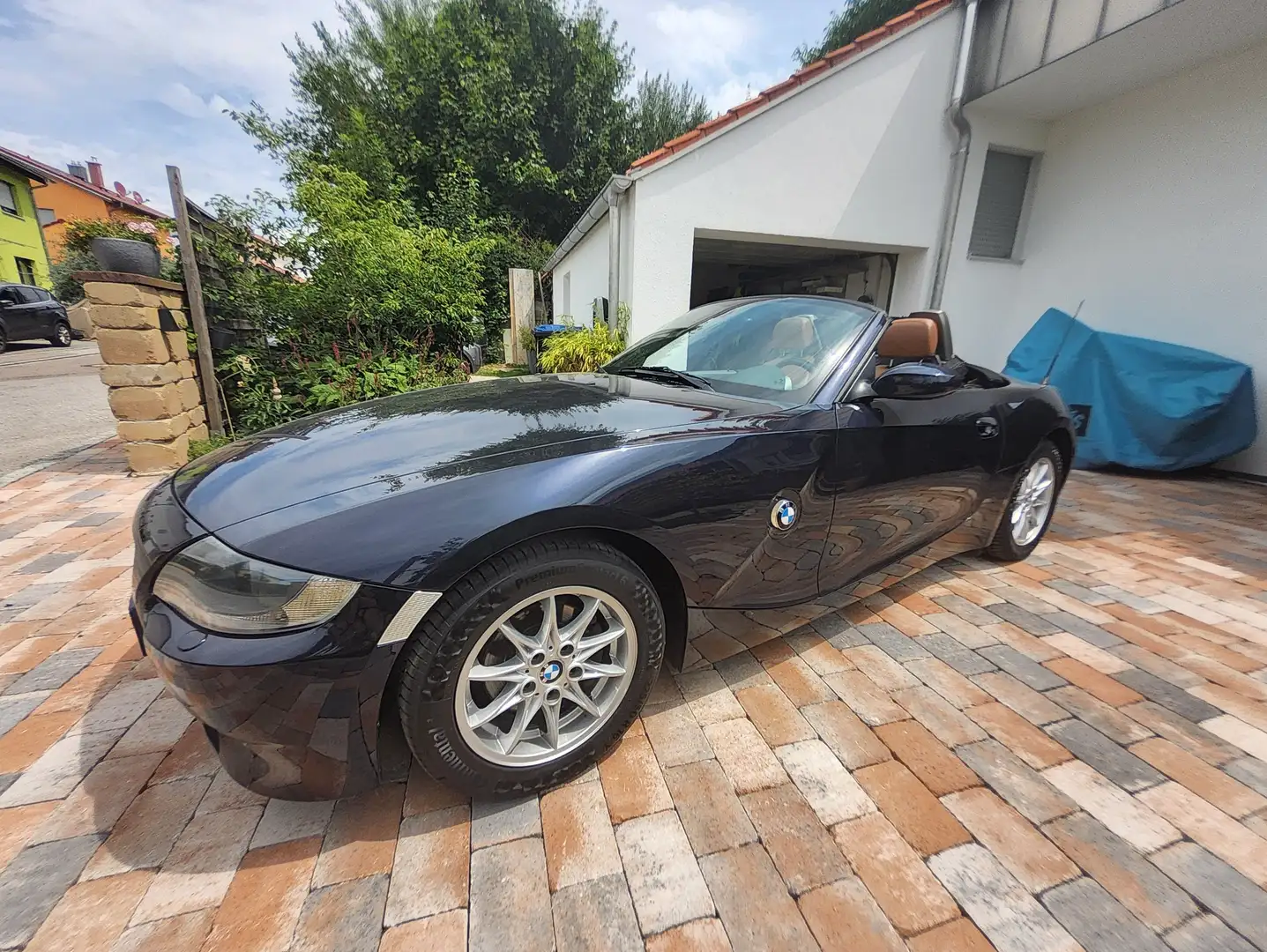 BMW Z4 Z4 roadster 2.0i Modrá - 2