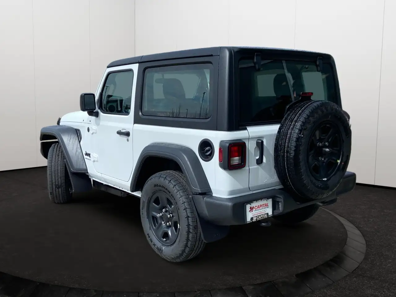 Jeep Wrangler снимка Jeep Wrangler